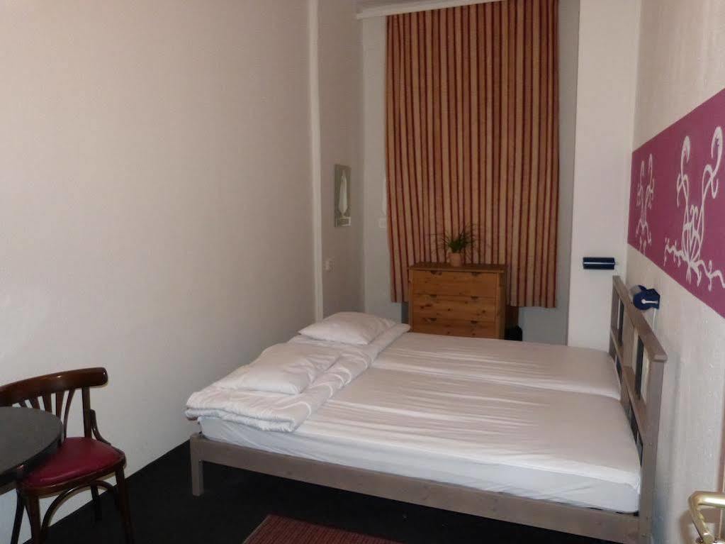 Corner Hostel Berlin Prenzlauer Berg Luaran gambar